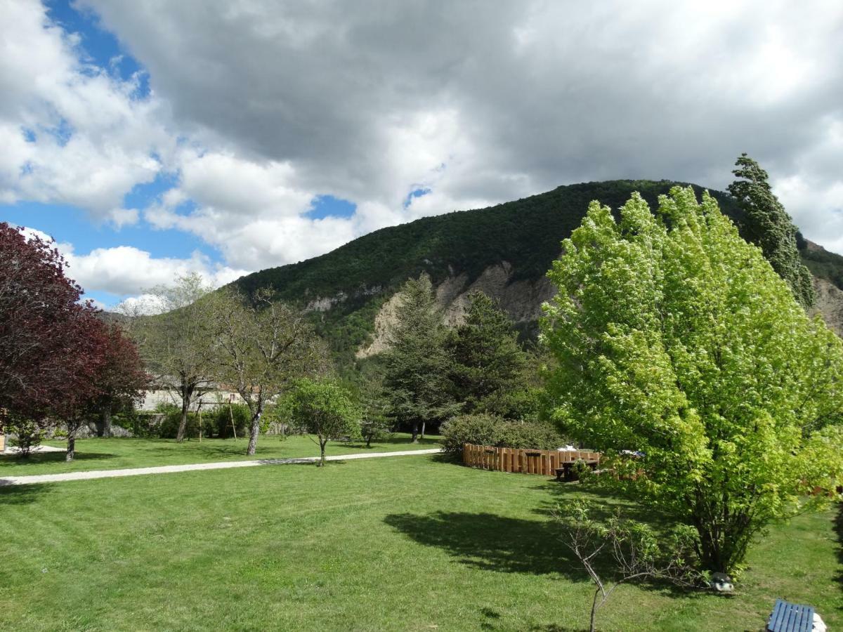 La Roulotte Villa Châtillon-en-Diois Kültér fotó