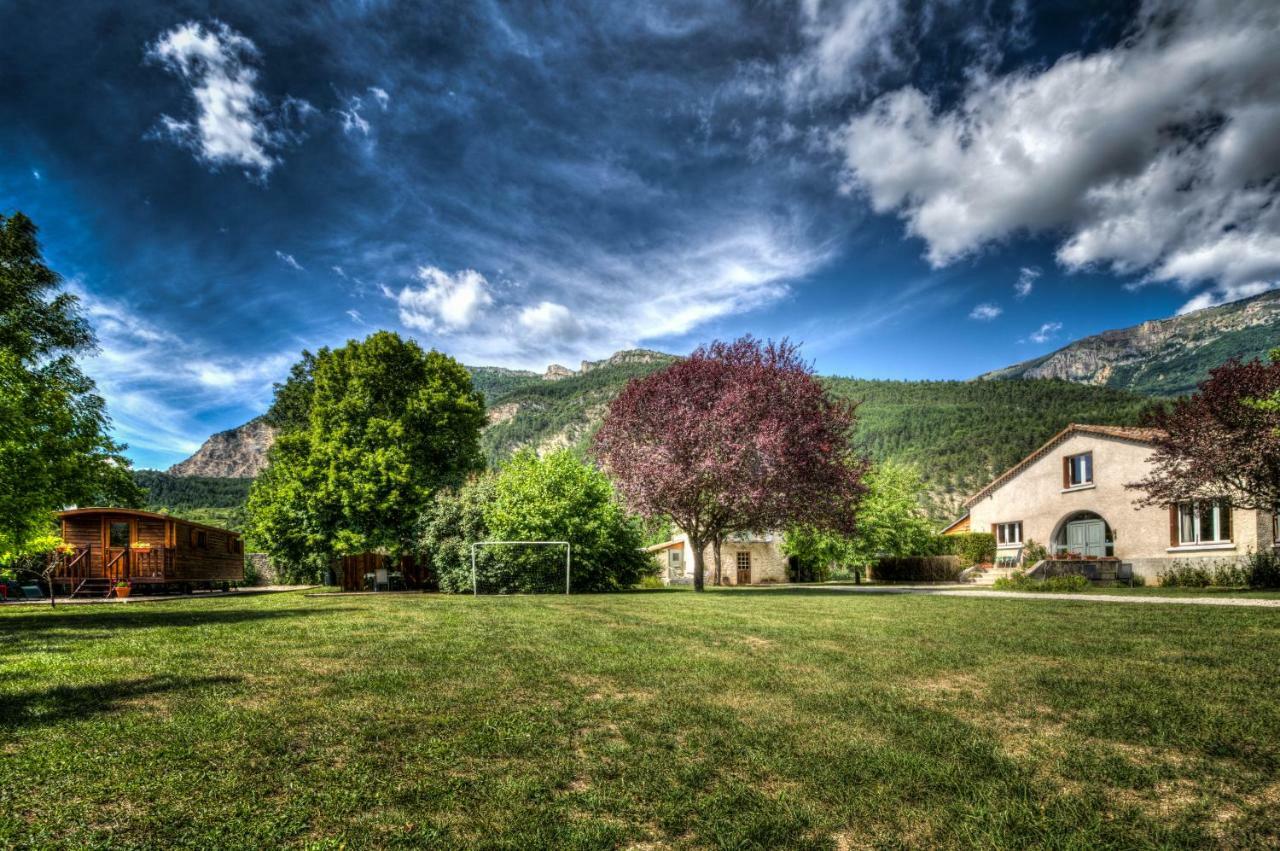 La Roulotte Villa Châtillon-en-Diois Kültér fotó